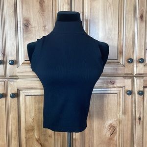 Dynamic Seamless Crop Top